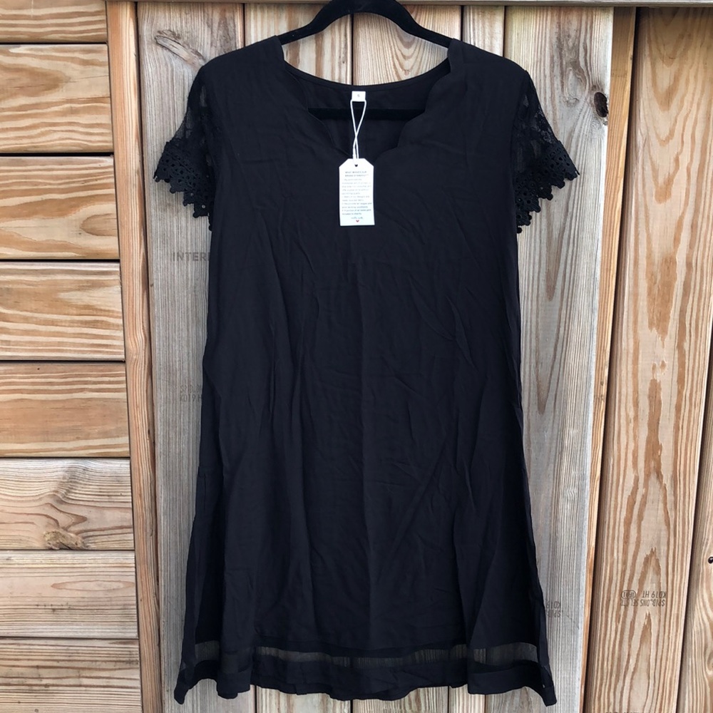 NWT! - MADE WITH HEART Scallop Neckline Dress